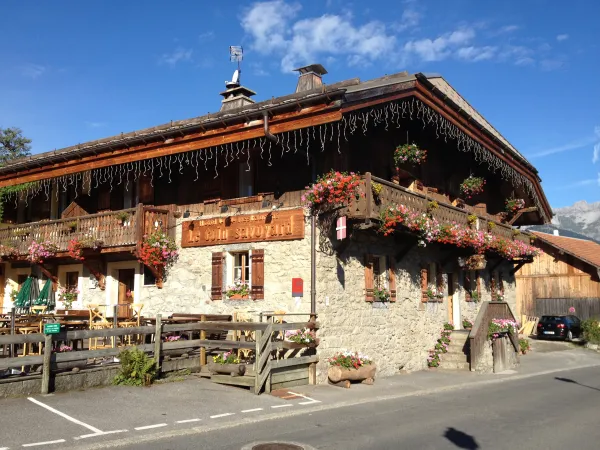 Vue extérieure du restaurant le Coin savoyard