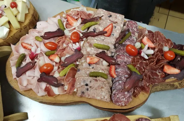 Assiette de charcuterie