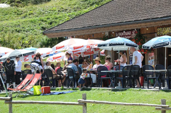 Restaurant le Fantaski en été