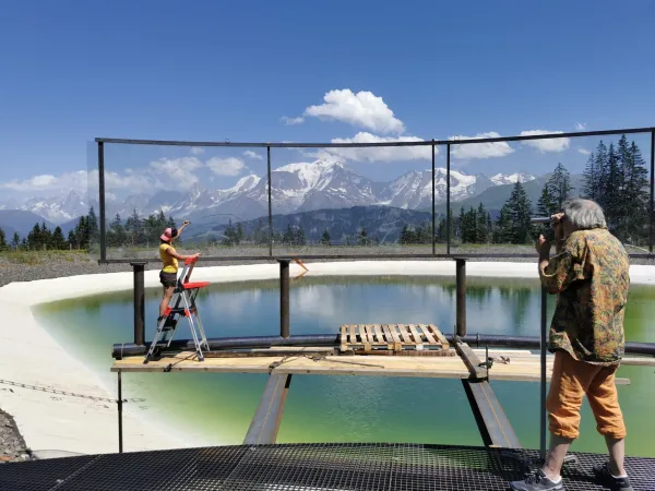 Construction estacade du Mont-Blanc