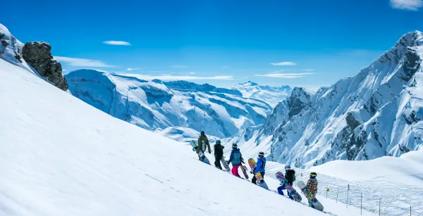 Mint Snowboard School