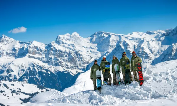 Mint Snowboard School