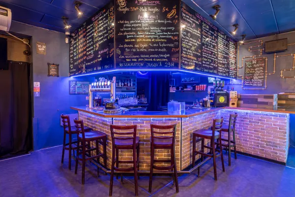 The Lake Pub