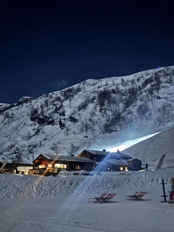 Restaurant hiver le soir