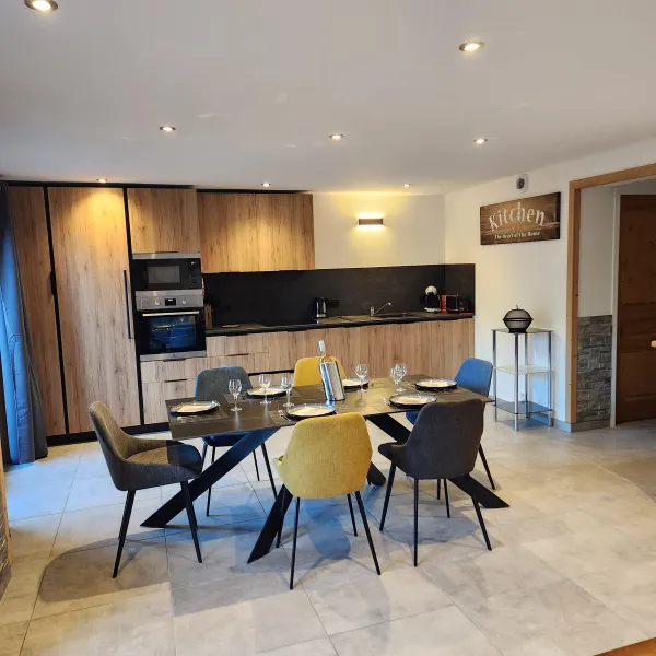 Cuisine et table à manger