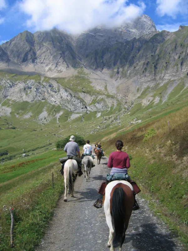balade - les écuries d'antan