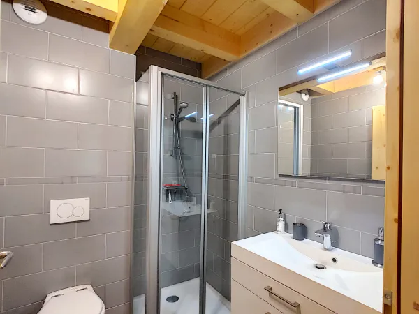 Salle de bains 1er étage