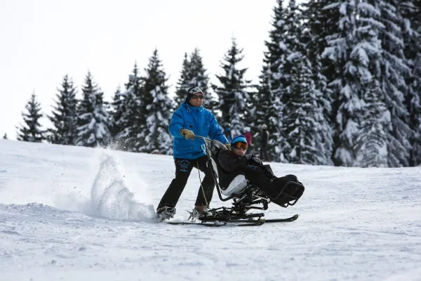 Hiver Loisirs Assis Evasion