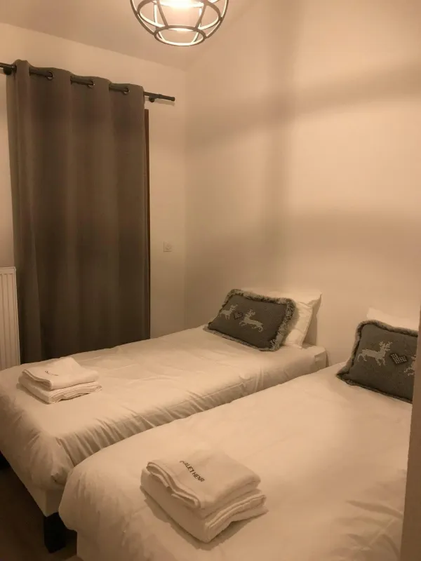 Chambre 2 lits simples