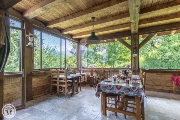 Chambres d'Hôtes Le Chalet de la Source