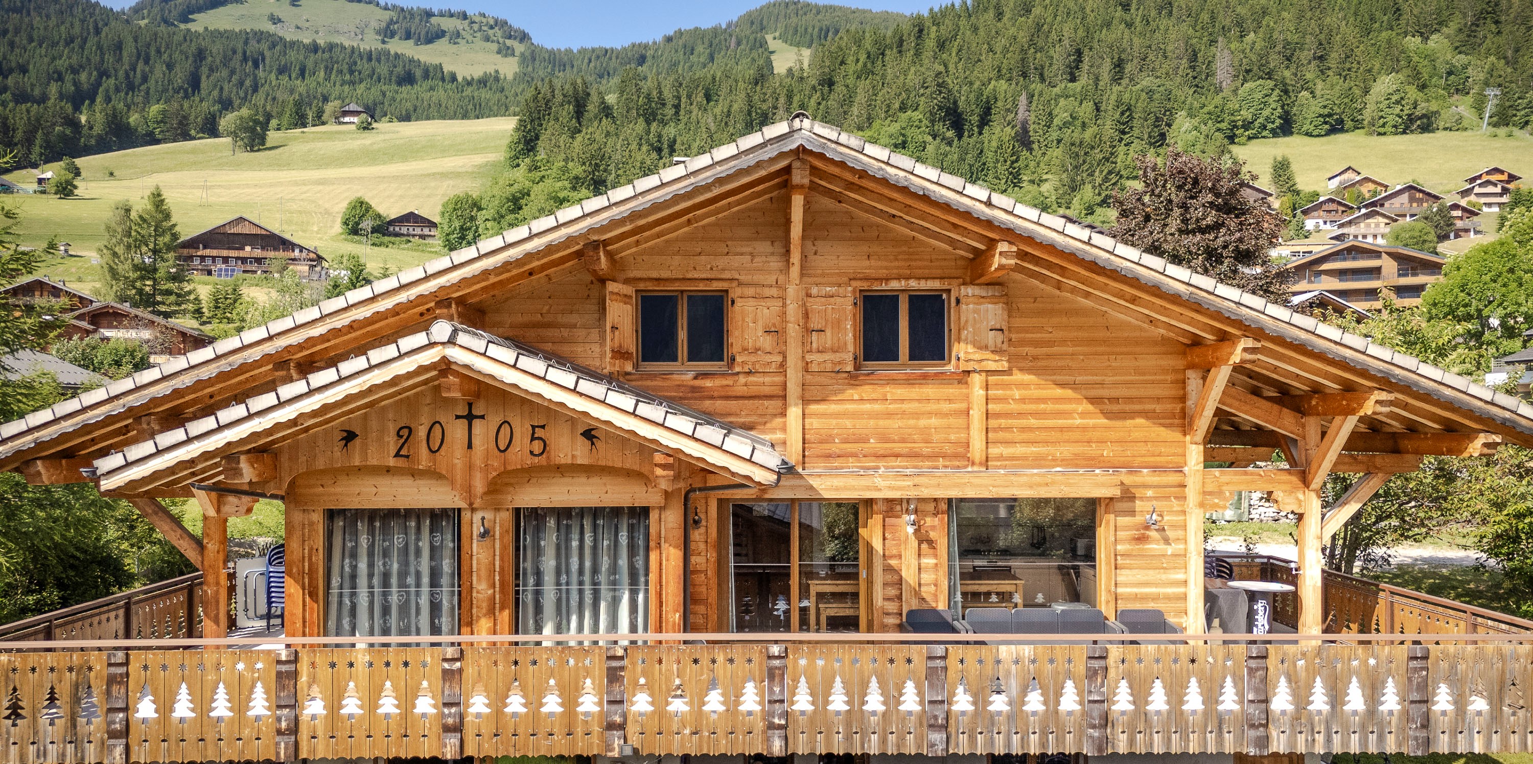 Extérieur_été_Chalet_La Roseraie_Châtel