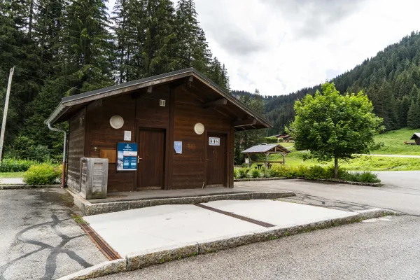 Aire de service pour les camping-cars