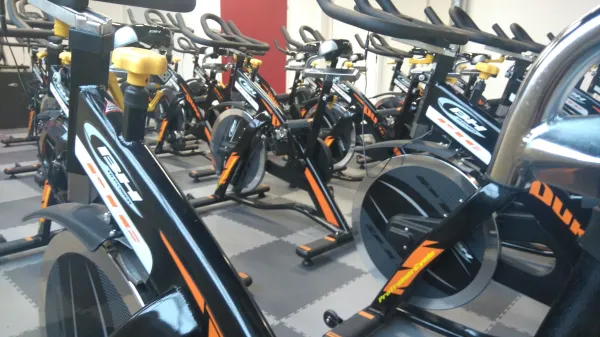 Des cours de bike 4x/semaine ... Pensez à réserver