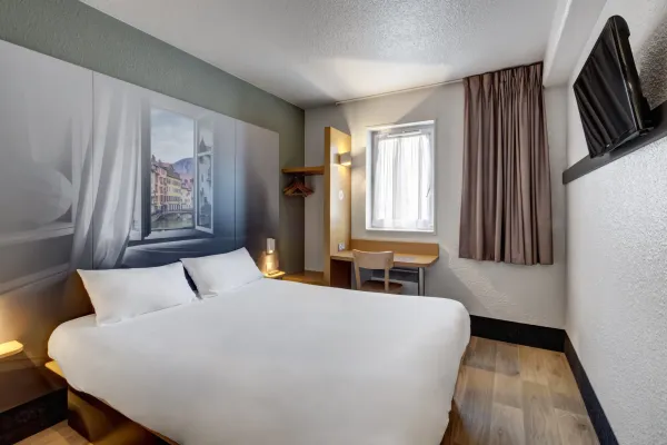 B&B