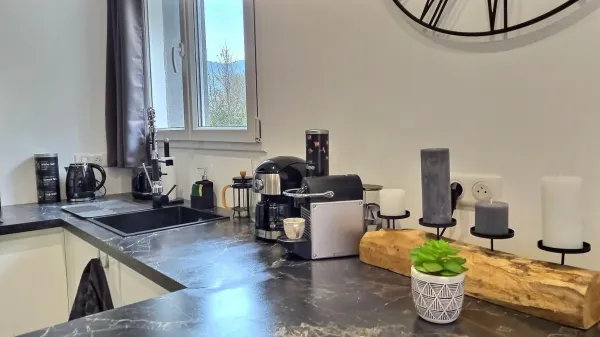 Black & White Home