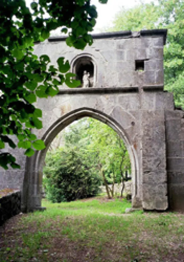 Porte Romane de l'ancienne Chartreuse de Pomier