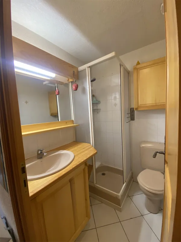 Salle de bain et toilettes