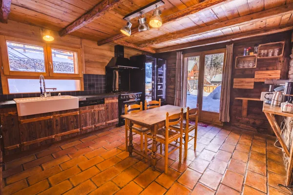 Chalet Alpina | Savoya Lodges