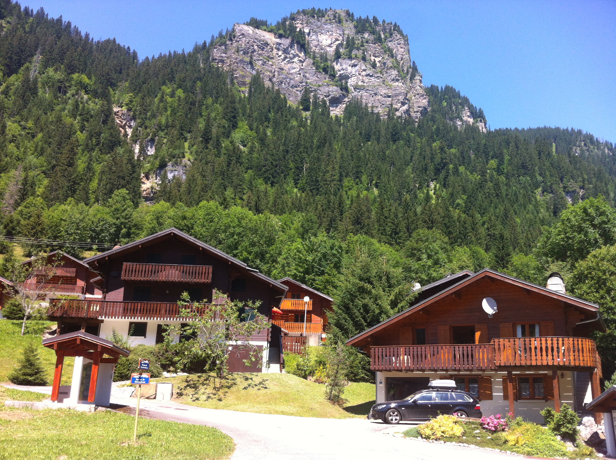 Extérieur du chalet en été