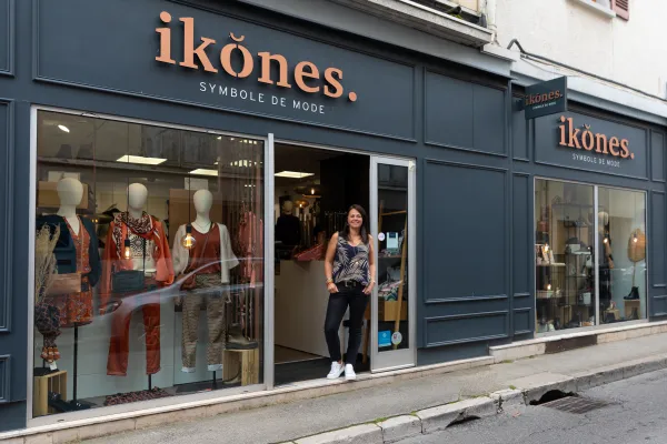 Ikônes