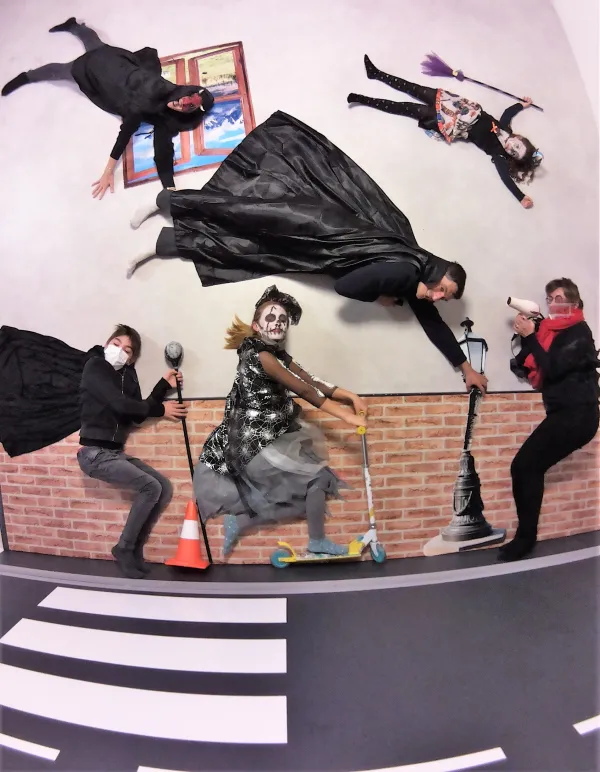 Crazy School