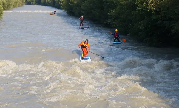 Vagues et glisse à Passy