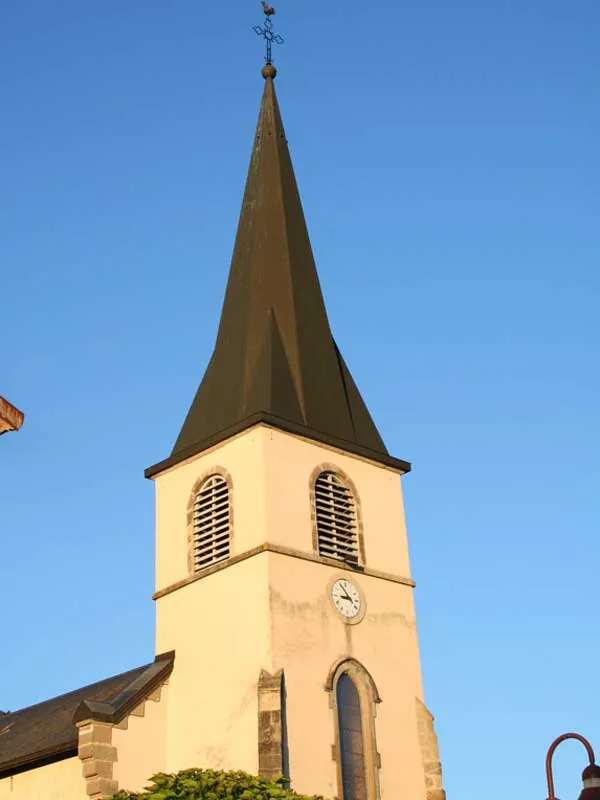 LUCINGES église