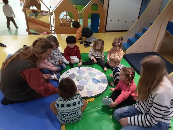 Jeux à la garderie de Châtel