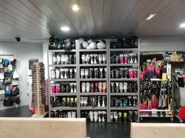 Espace accessoires et chaussures de ski