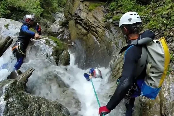 Initiation au canyoning